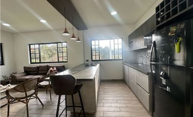 CASA CAMPESTRE EN PARCELACIÓN PRIVADA - GUATAPE