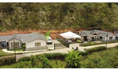 Finca tipo Condominio con 3 Casas