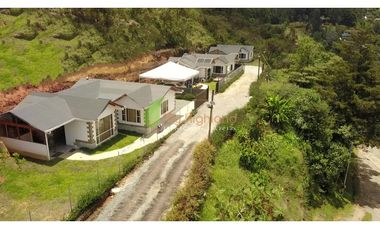Finca tipo Condominio con 3 Casas
