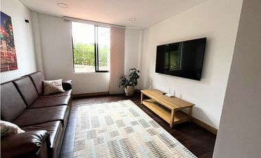 Venta de casa campestre en El Retiro, sector Carabanchel. 2 niveles.