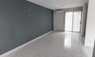 VENTA CASA COL. PUERTA DEL NORTE, ESCOBEDO N.L.