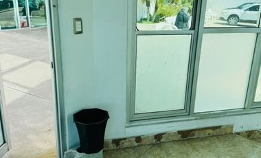 LOCAL COMERCIAL EN RENTA