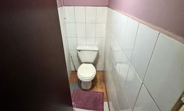 SE VENDE AMPLIA CASA CON PATIO