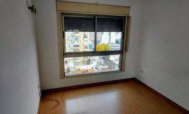Muy Luminoso - Piso Alto - Cochera y Baulera - Seguridad 24hs - Amenities