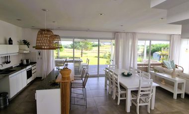 Casa en Venta Costa Esmeralda - Residencial I