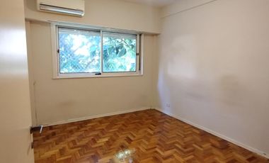 Departamento en venta en Olivos 3 ambientes.