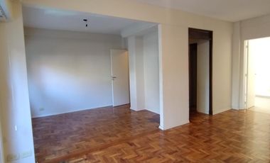 Departamento en venta en Olivos 3 ambientes.