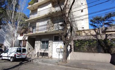 Departamento en venta en Olivos 3 ambientes.