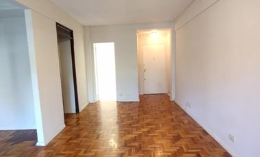 Departamento en venta en Olivos 3 ambientes.