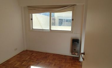 Departamento en venta en Olivos 3 ambientes.