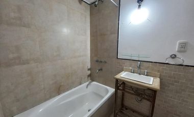 Departamento en venta en Olivos 3 ambientes.