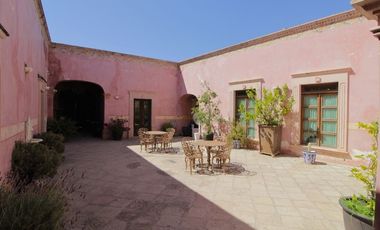 Hotel Boutique en Venta | Mineral de Pozos | Ubicación Privilegiada