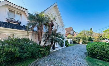 San Isidro Chico - CASA EN ALQUILER - Los Aromos 1200