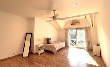 San Isidro Chico - CASA EN ALQUILER - Los Aromos 1200