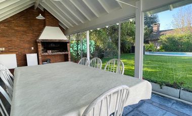 San Isidro Chico - CASA EN ALQUILER - Los Aromos 1200