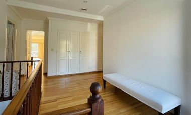 San Isidro Chico - CASA EN ALQUILER - Los Aromos 1200