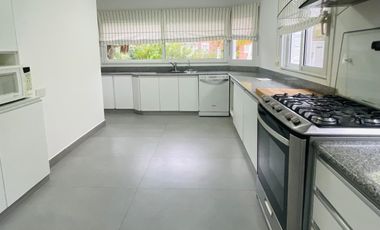 San Isidro Chico - CASA EN ALQUILER - Los Aromos 1200