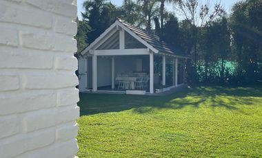 San Isidro Chico - CASA EN ALQUILER - Los Aromos 1200