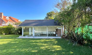 San Isidro Chico - CASA EN ALQUILER - Los Aromos 1200