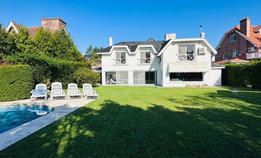 San Isidro Chico - CASA EN ALQUILER - Los Aromos 1200