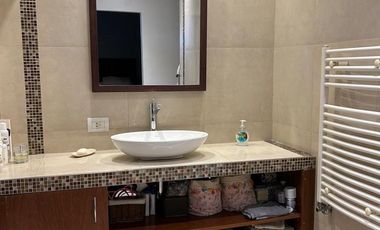 Casa 5 ambientes en venta en Castelar