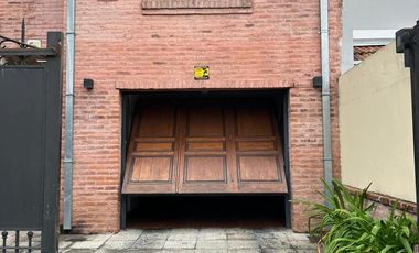 Casa 5 ambientes en venta en Castelar