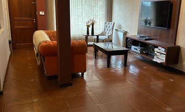 Casa 5 ambientes en venta en Castelar