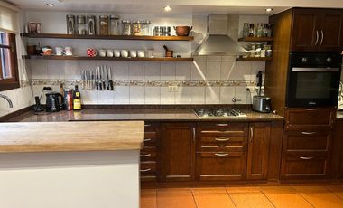 Casa 5 ambientes en venta en Castelar