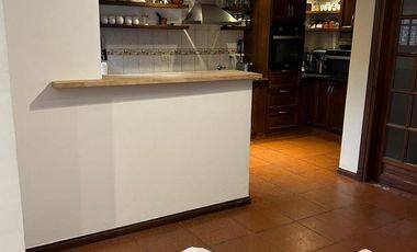 Casa 5 ambientes en venta en Castelar