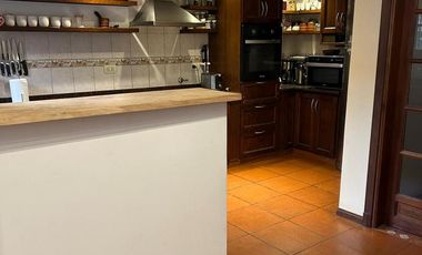 Casa 5 ambientes en venta en Castelar