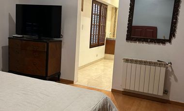 Casa 5 ambientes en venta en Castelar
