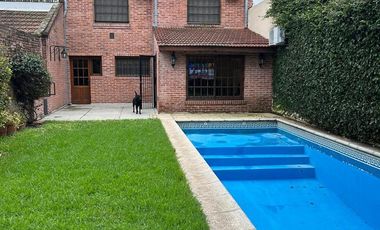 Casa 5 ambientes en venta en Castelar