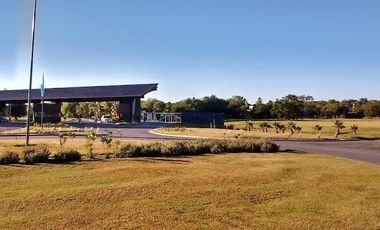 VENTA DE EXCEPCIONALES LOTES EN VALLE DEL GOLF
