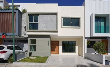 Casa en Residencial Los Almendros