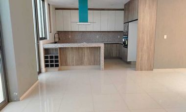 Casa en Residencial Los Almendros