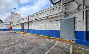 Alquiler Deposito 4.155 m2 con oficinas y playa de maniobra Munro Vicente Lopez