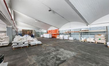 Alquiler Deposito 4.155 m2 con oficinas y playa de maniobra Munro Vicente Lopez