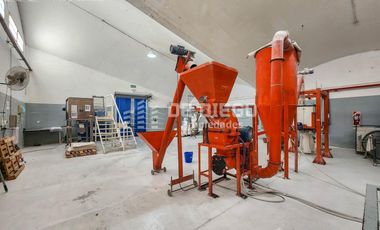 Alquiler Deposito 4.155 m2 con oficinas y playa de maniobra Munro Vicente Lopez