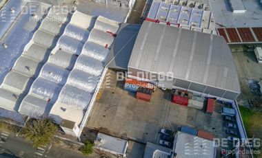 Alquiler Deposito 4.155 m2 con oficinas y playa de maniobra Munro Vicente Lopez
