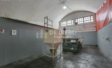 Alquiler Deposito 4.155 m2 con oficinas y playa de maniobra Munro Vicente Lopez