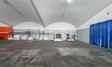 Alquiler Deposito 4.155 m2 con oficinas y playa de maniobra Munro Vicente Lopez