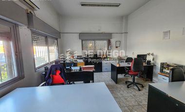 Alquiler Deposito 4.155 m2 con oficinas y playa de maniobra Munro Vicente Lopez