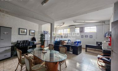 Alquiler Deposito 4.155 m2 con oficinas y playa de maniobra Munro Vicente Lopez