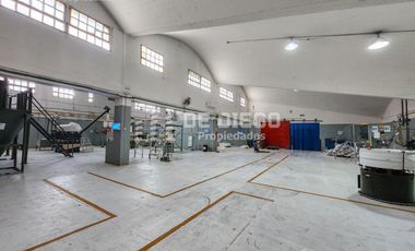 Alquiler Deposito 4.155 m2 con oficinas y playa de maniobra Munro Vicente Lopez
