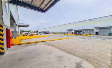 Deposito en alquiler de 3162 m2 con 4 dock predio con seguridad - Garin, Escobar