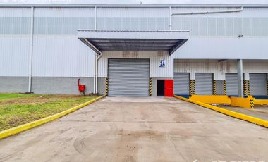 Deposito en alquiler de 3162 m2 con 4 dock predio con seguridad - Garin, Escobar