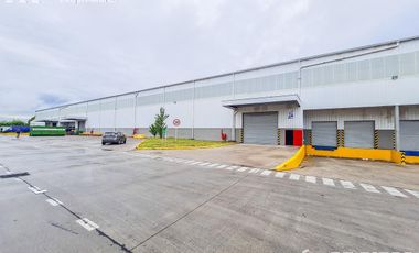 Deposito en alquiler de 3162 m2 con 4 dock predio con seguridad - Garin, Escobar