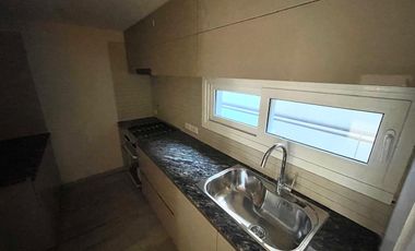 Venta - Departamento 1 dormitorio con balcon , patio y parrillero