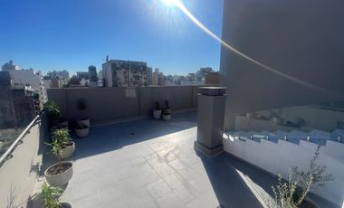 Venta - Departamento 1 dormitorio con balcon , patio y parrillero