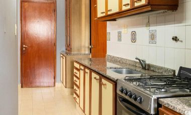 Departamento de 2 Dormitorios y cochera en Alquiler- calle Alvarado, Salta Capital